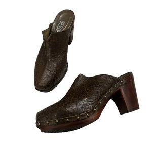 Salpy Handmade Cracked Leather Studded Mules, Sz 9